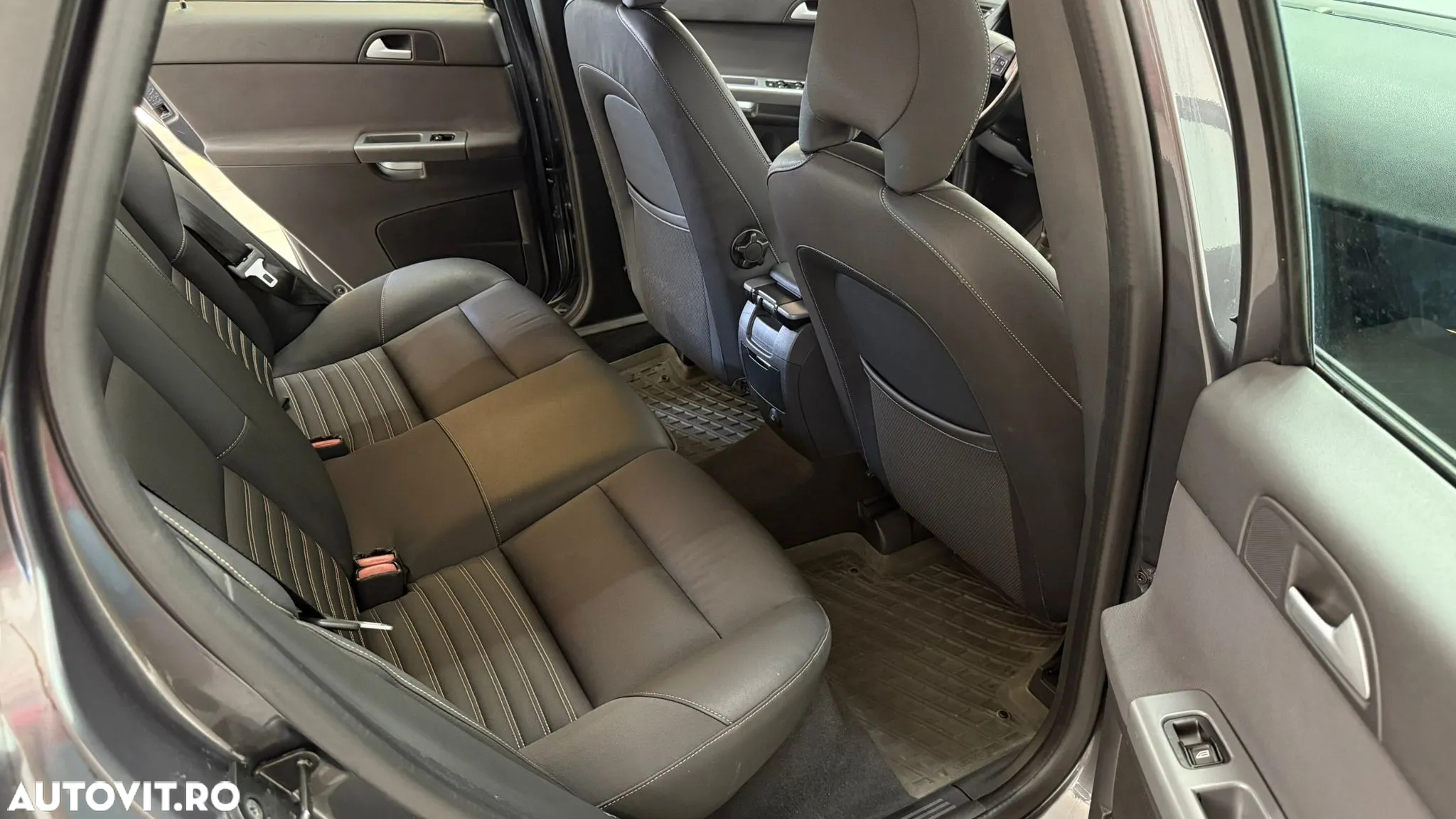 Volvo V50 2.0 D Basic - 9