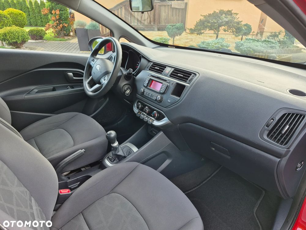 Kia Rio 1.2 Attract - 9