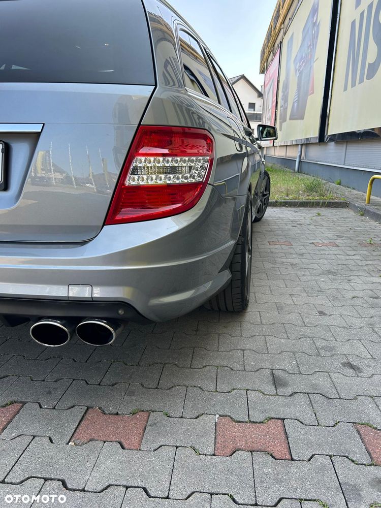 Mercedes-Benz Klasa C 250 CGI Automatik BlueEFFICIENCY SPORT EDITION - 11