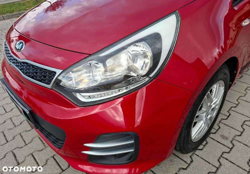 Kia Rio - 4