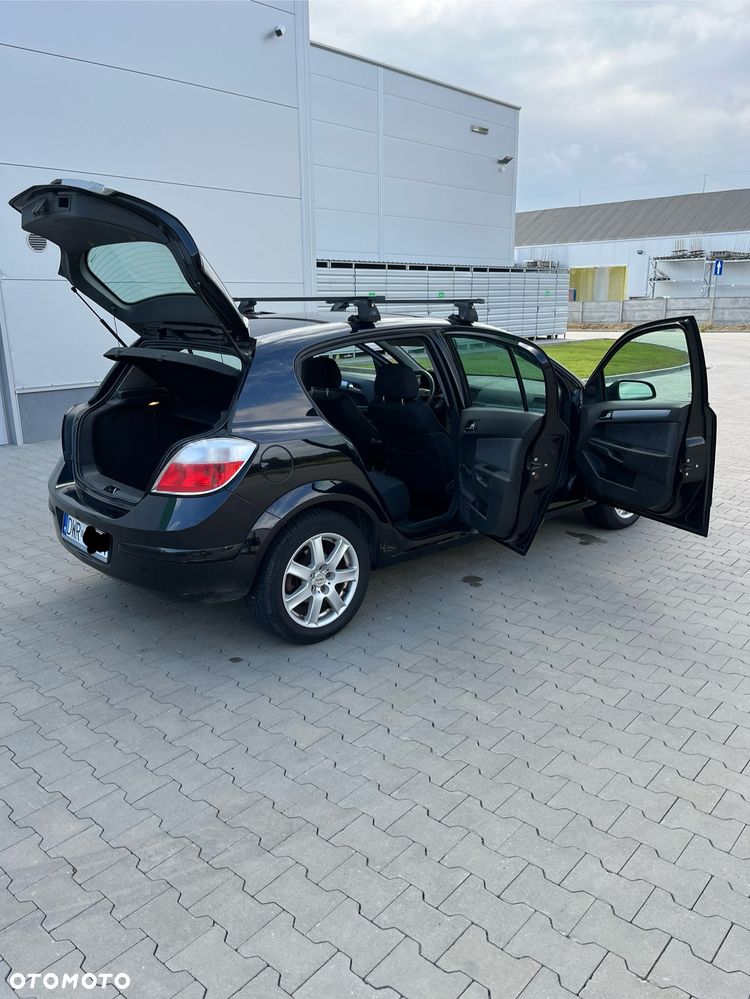 Opel Astra III 1.9 CDTI Cosmo - 11