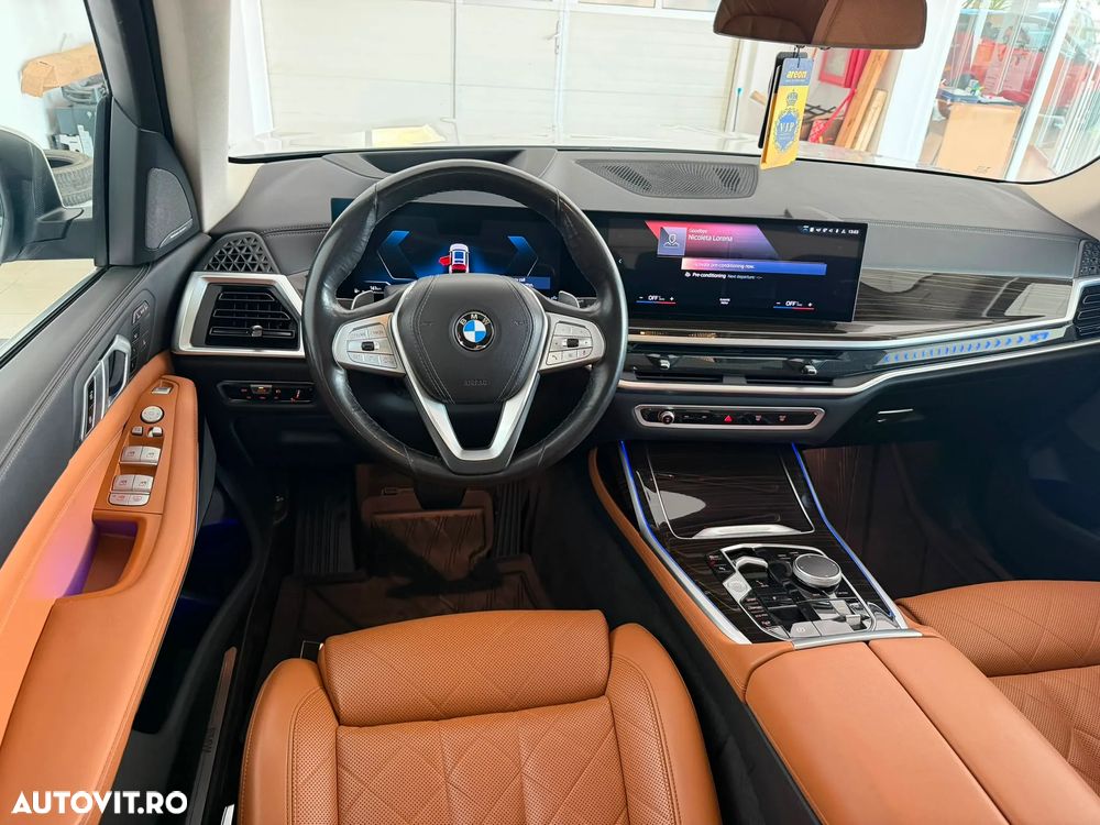 BMW X7 xDrive40i - 16