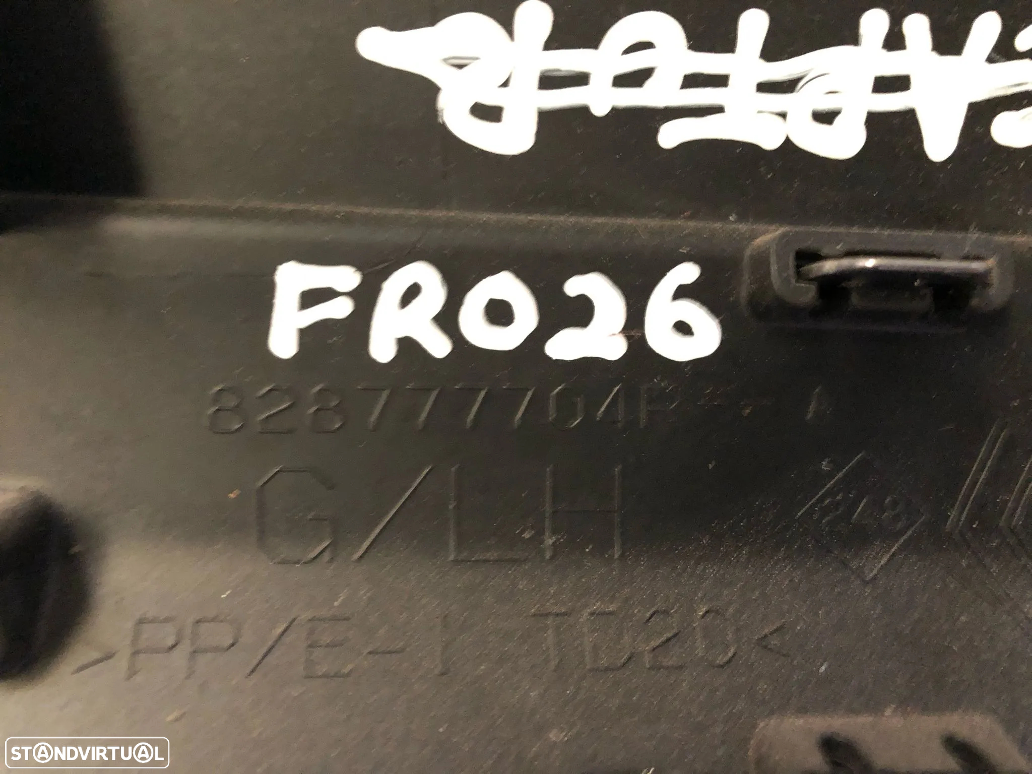 RENAULT KADJAR FRISO PORTA TRAS ESQUERDA - FR026 - 4