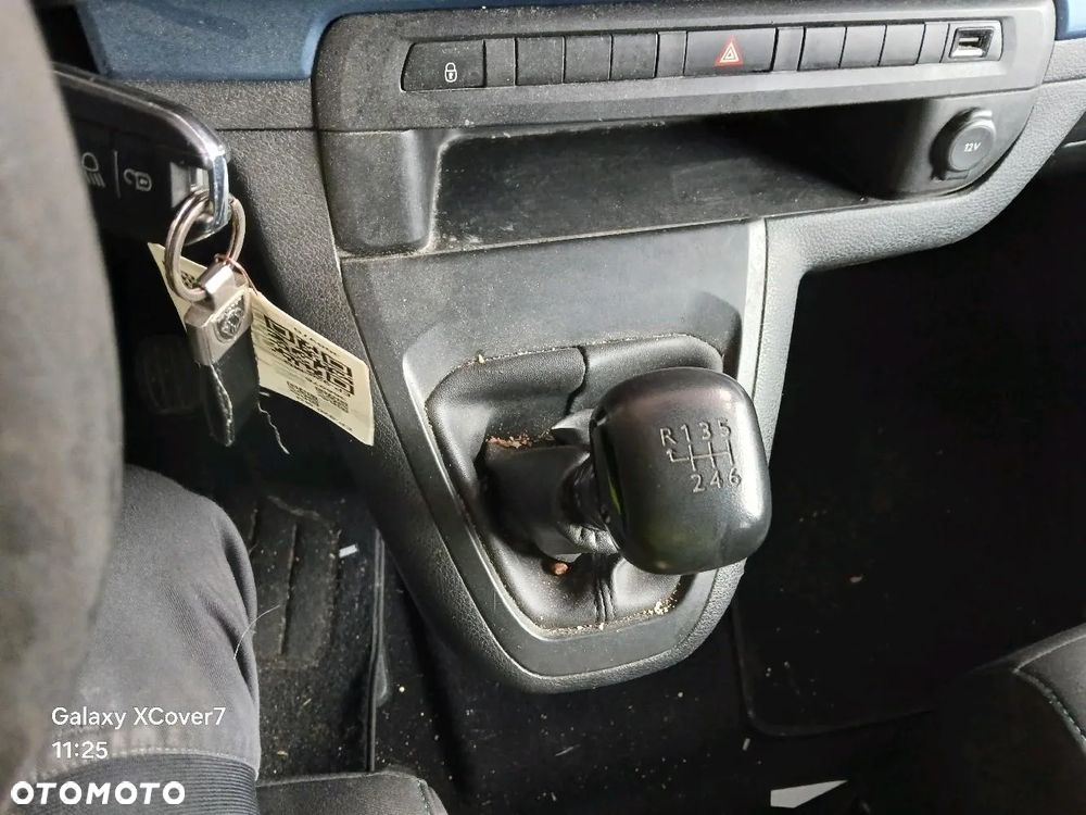 Peugeot Traveller 2.0 BlueHDi Compact Active - 12