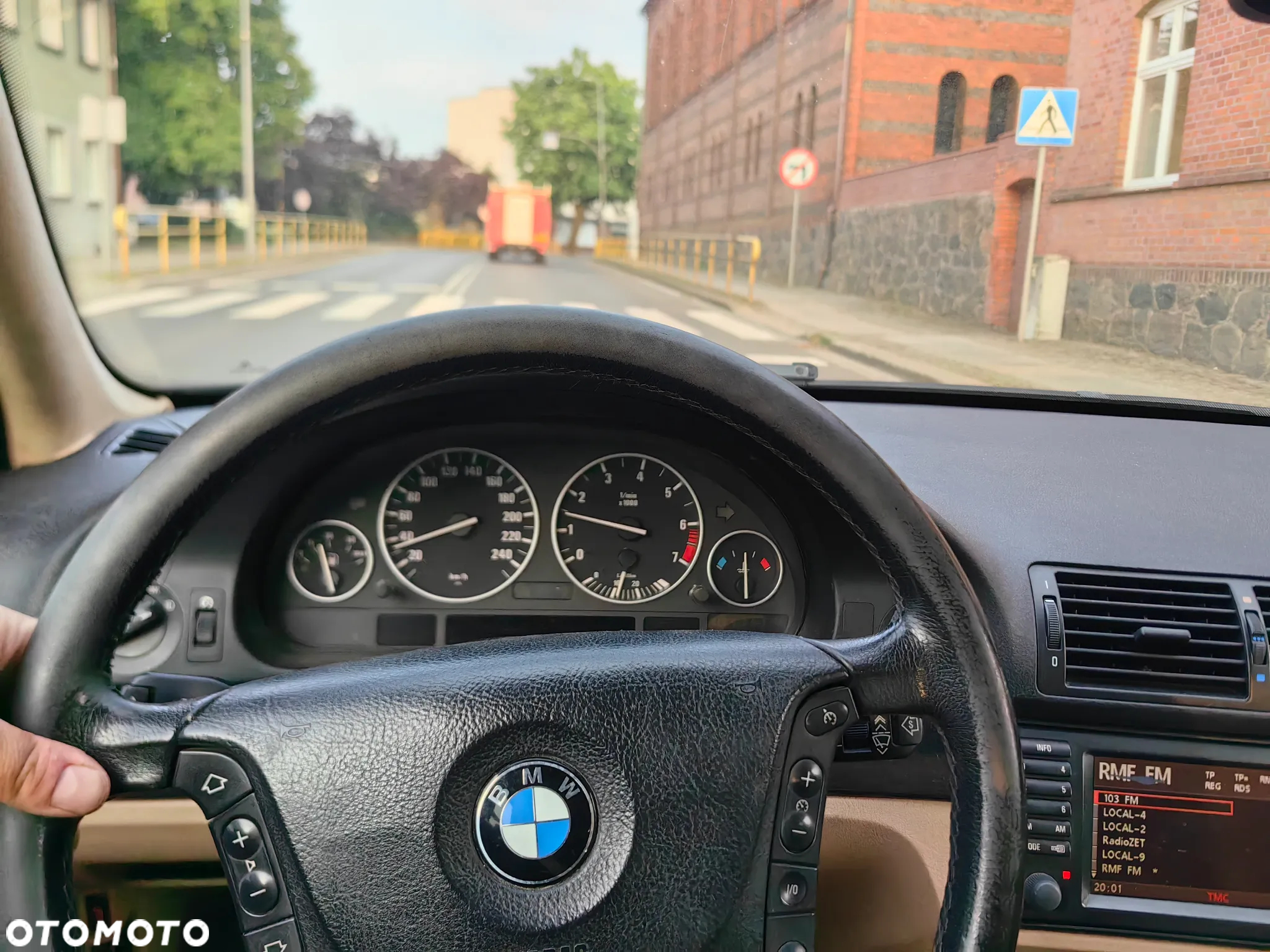 BMW Seria 5 520i Touring Edition Exclusive - 10