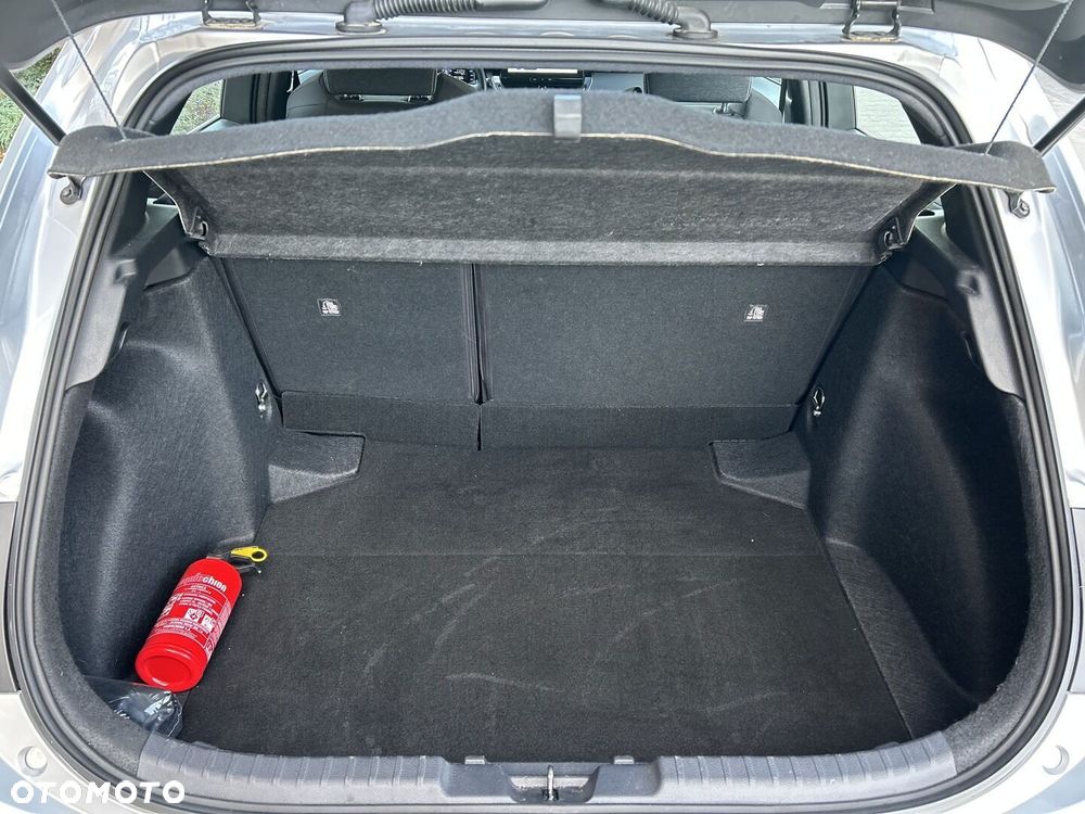 Toyota Corolla 1.8 Hybrid Comfort - 24