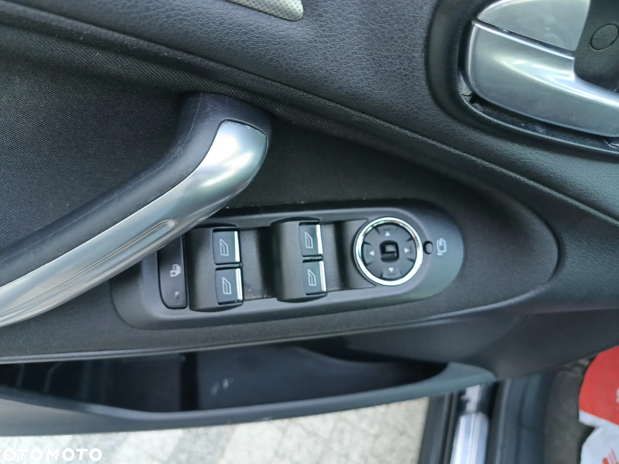 Ford S-Max - 21