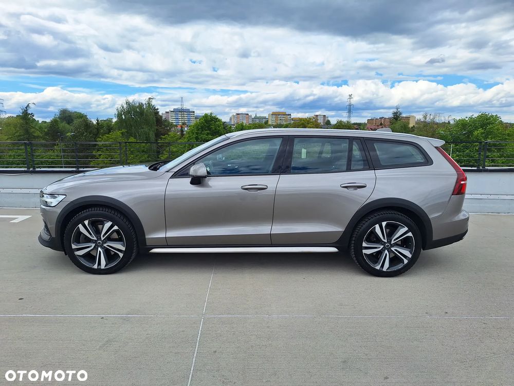 Volvo V60 Cross Country Pro B5 B AWD - 6