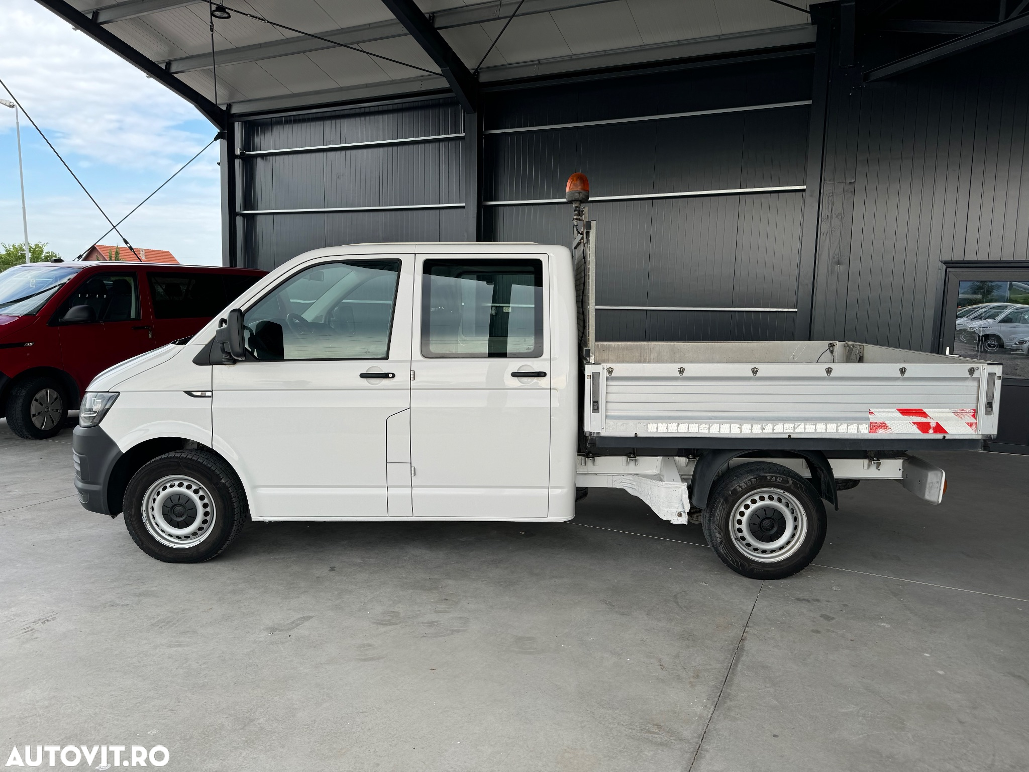 Volkswagen Transporter doka - 10