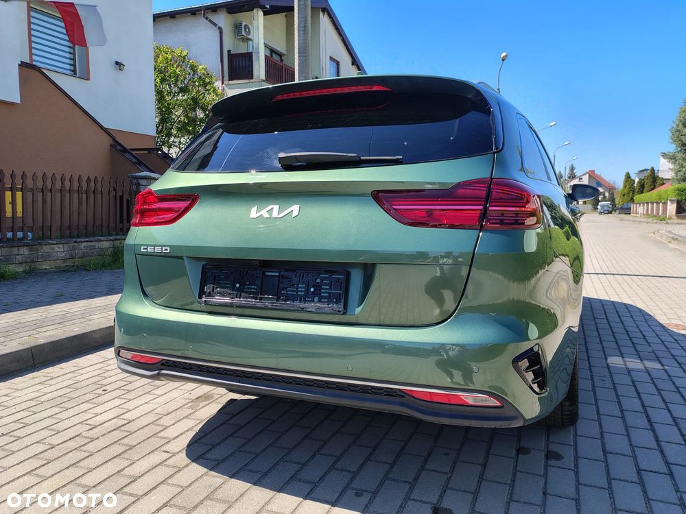 Kia Ceed - 12