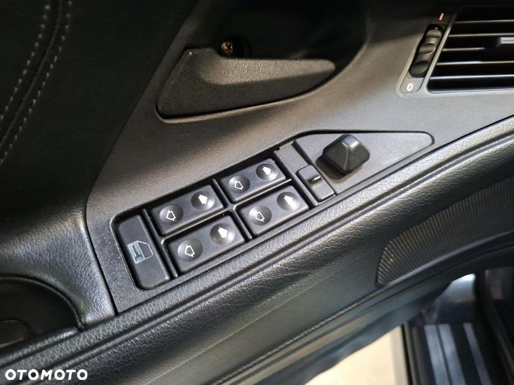 BMW Seria 8 - 21