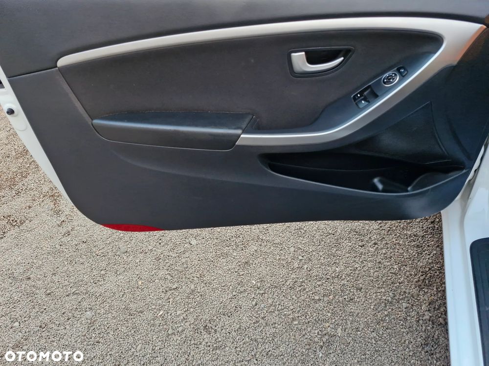 Hyundai i30 1.6 CRDi Comfort - 30