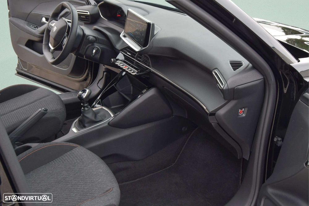 Peugeot 2008 1.2 PureTech Style - 12