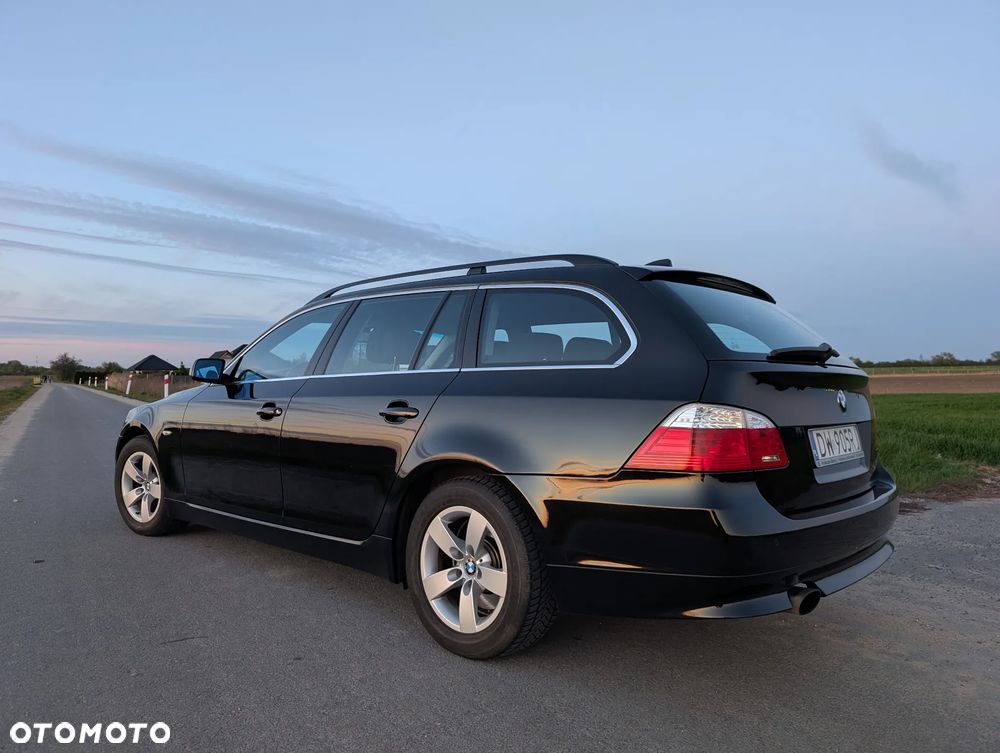 BMW Seria 5 520i - 3
