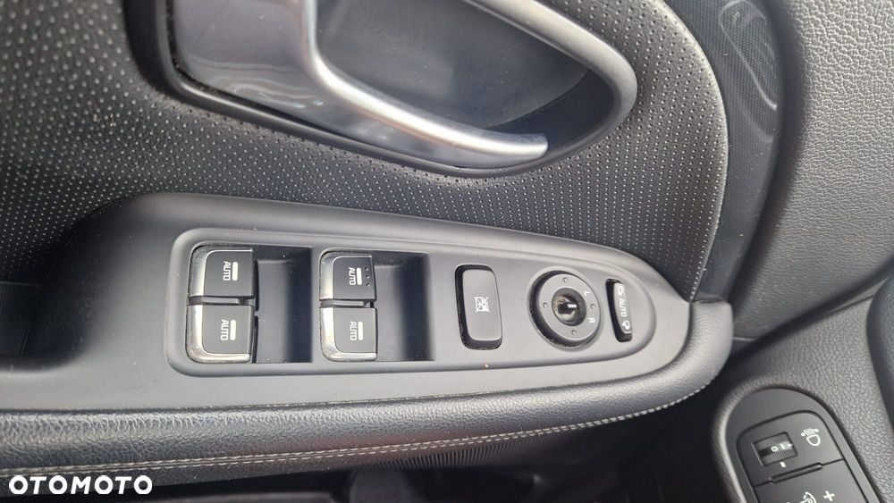 Kia Carens 1.7 CRDi XL - 19