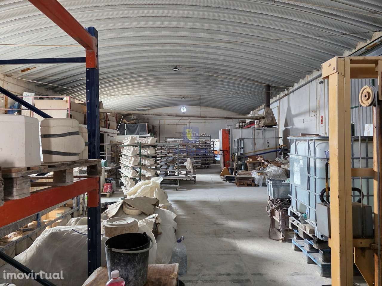 Armazém com Licença Industrial localizado próximo da Zona Industrial - Grande imagem: 5/30