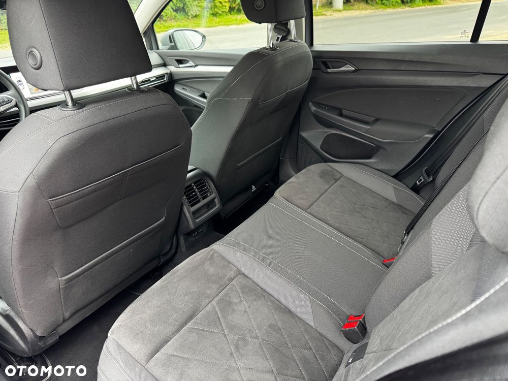 Volkswagen Golf 1.5 TSI OPF Style - 29