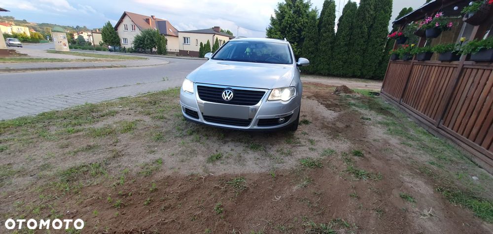 Volkswagen Passat 2.0 TDI DPF Comfortline - 18