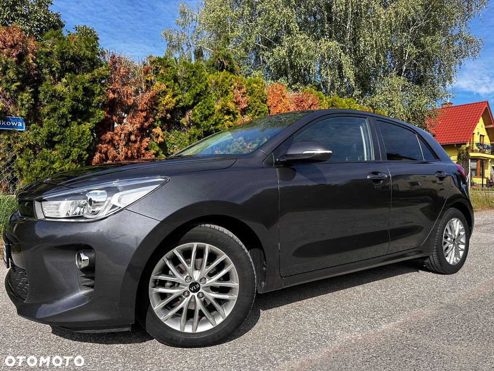 Kia Rio 1.2 Dream Team Edition - 36