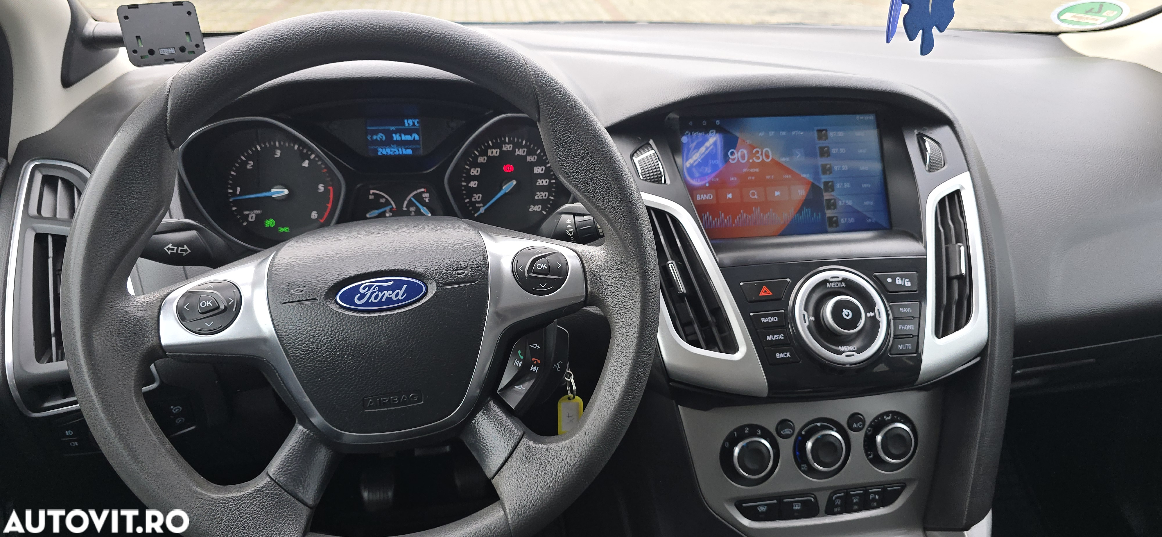 Ford Focus - 19