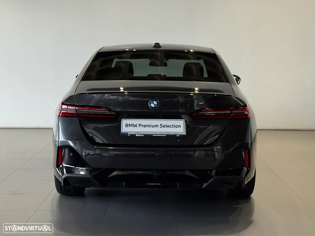 BMW 520 d Pack Desportivo M - 5