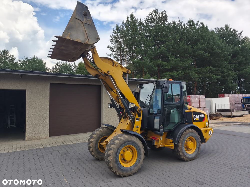 Caterpillar 908 - CATERPILLAR 906 - YANMAR V80 - 24