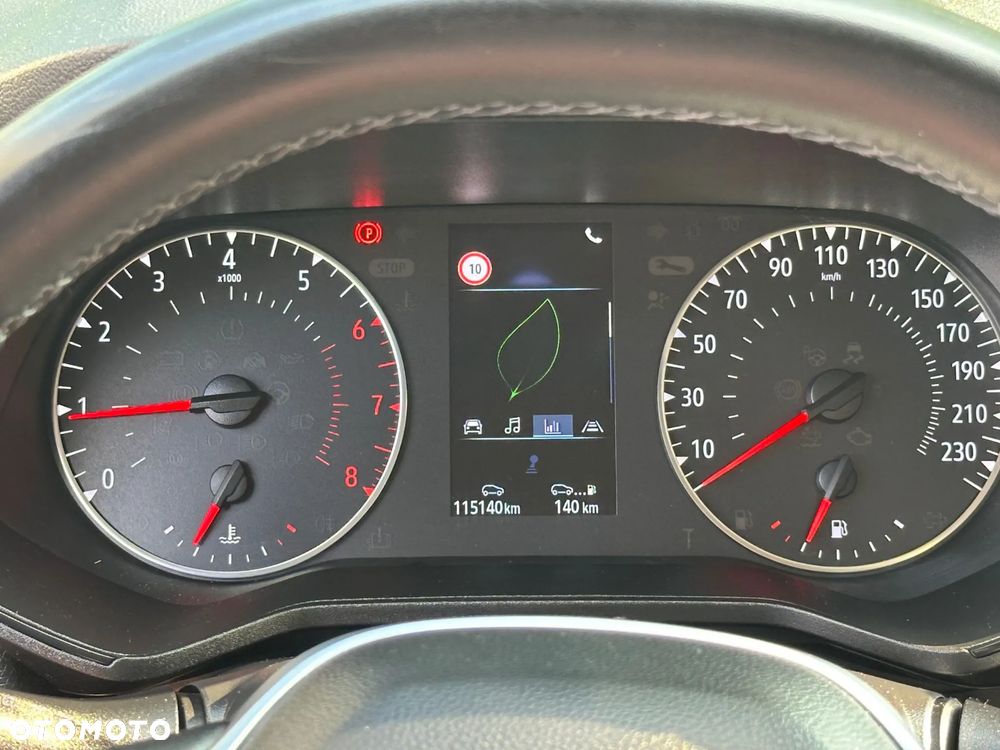 Renault Clio ver-1-0-tce-equilibre - 23