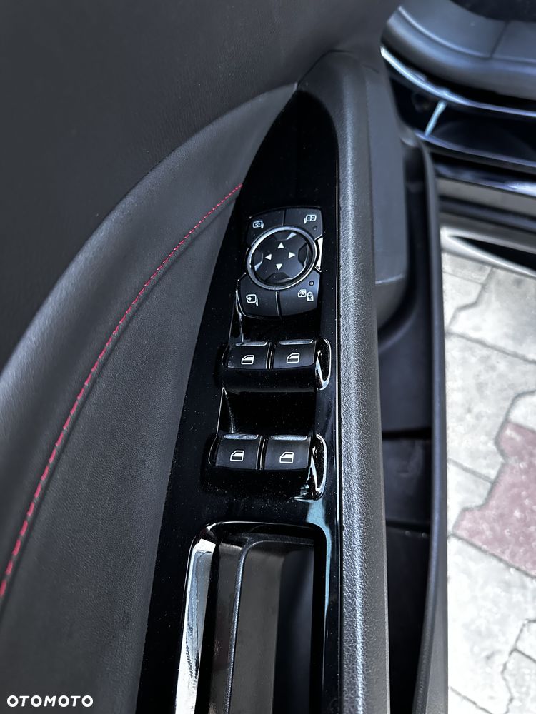 Ford Mondeo - 25