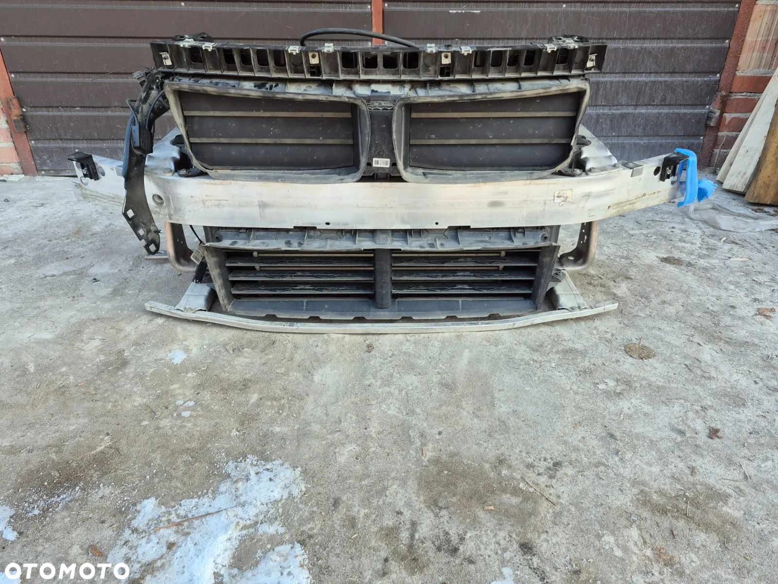 BMW X1 F48 2.0 benzyna PAS PRZEDNI CHŁODNICE WENTYLATOR WZMOCNIENIE BELKA 7617610 7434544 - 1