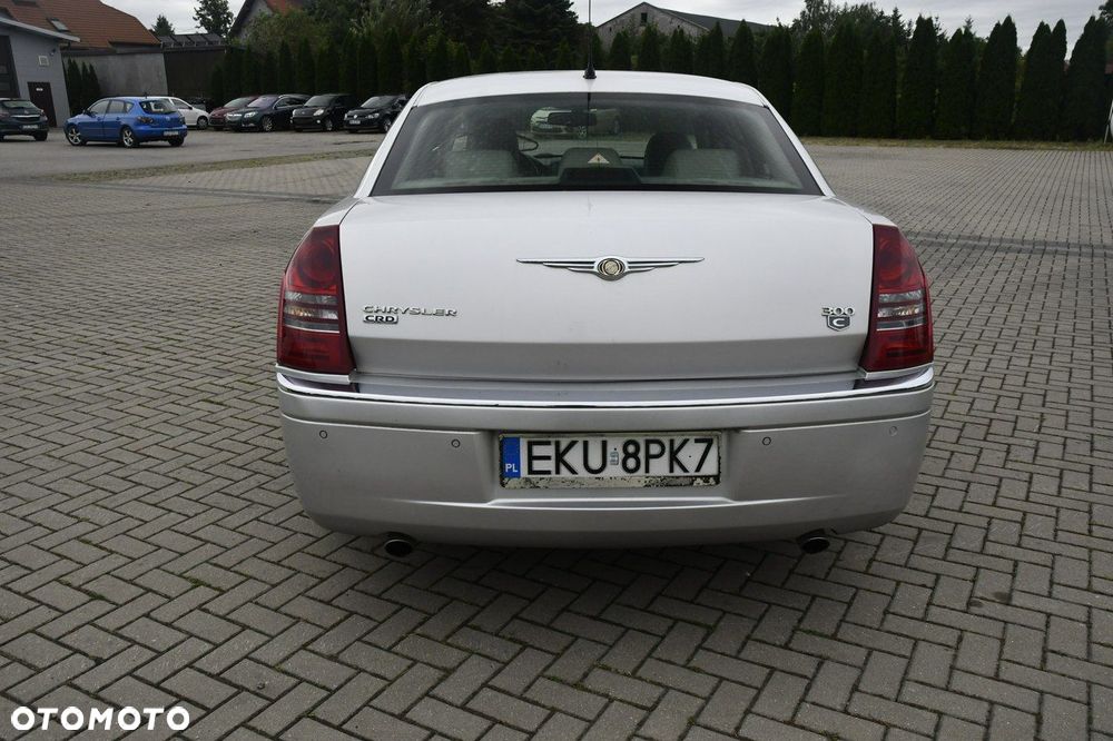 Chrysler 300C - 10