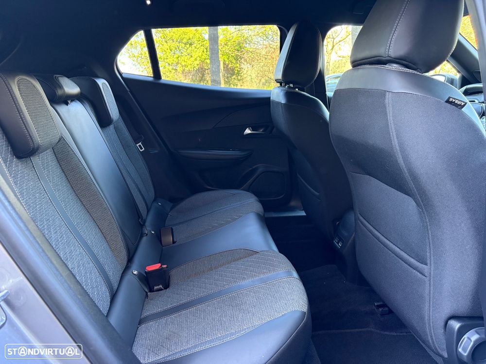 Peugeot 2008 1.2 PureTech Allure Pack - 11