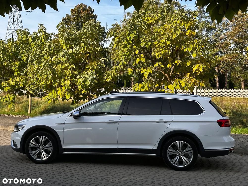 Volkswagen Passat Alltrack 2.0 TDI SCR 4Motion DSG - 29