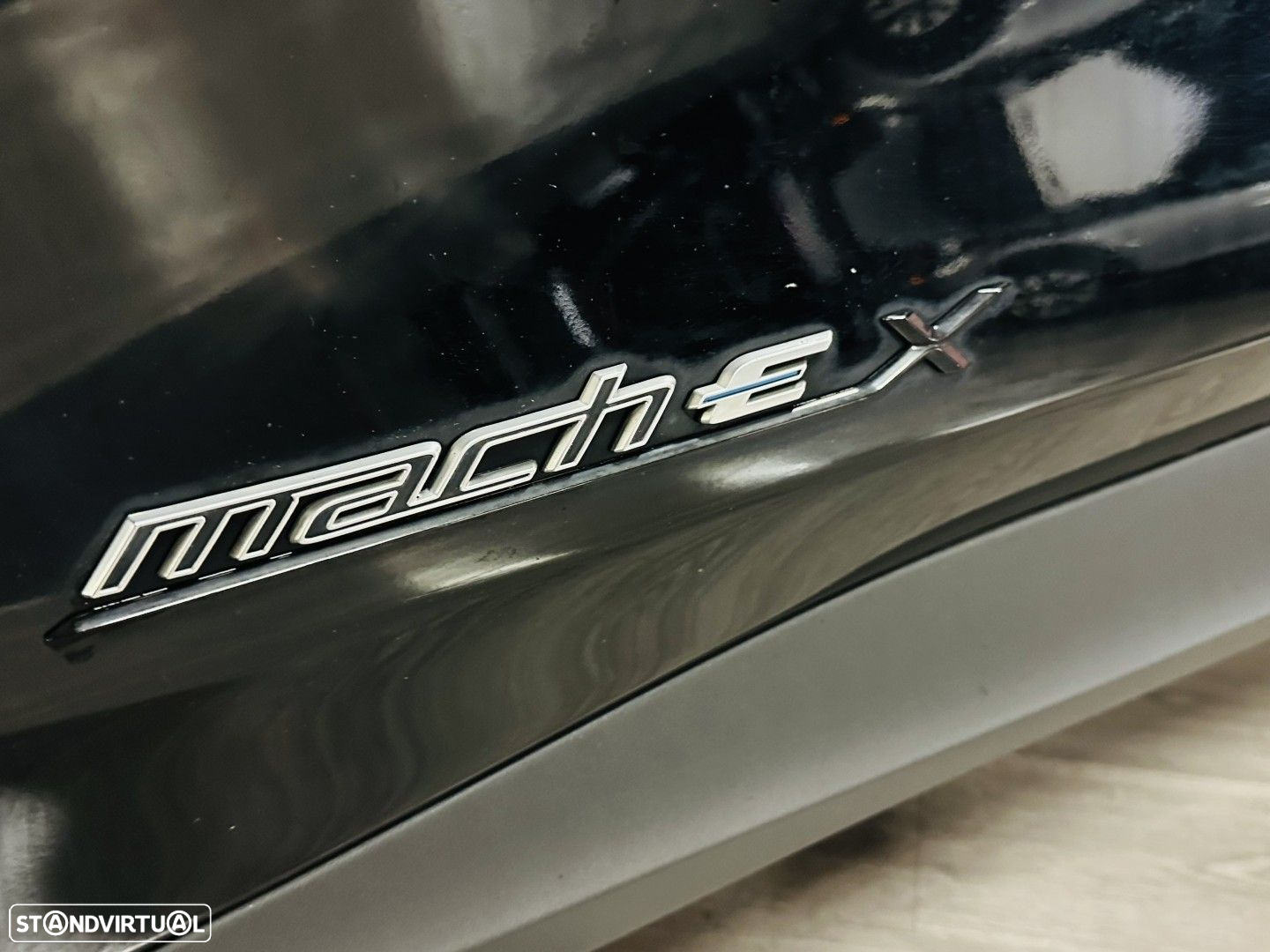 Ford Mustang Mach-E Alargada - 13
