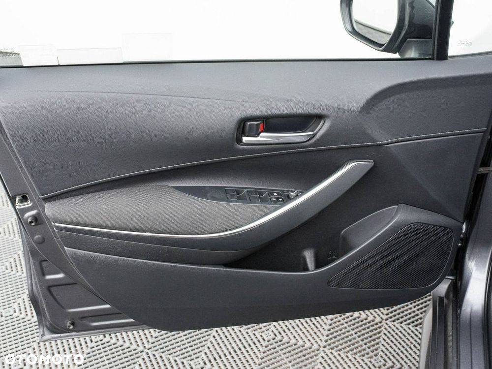Toyota Corolla - 10