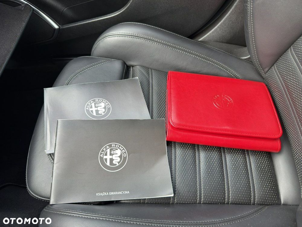 Alfa Romeo Giulia - 36