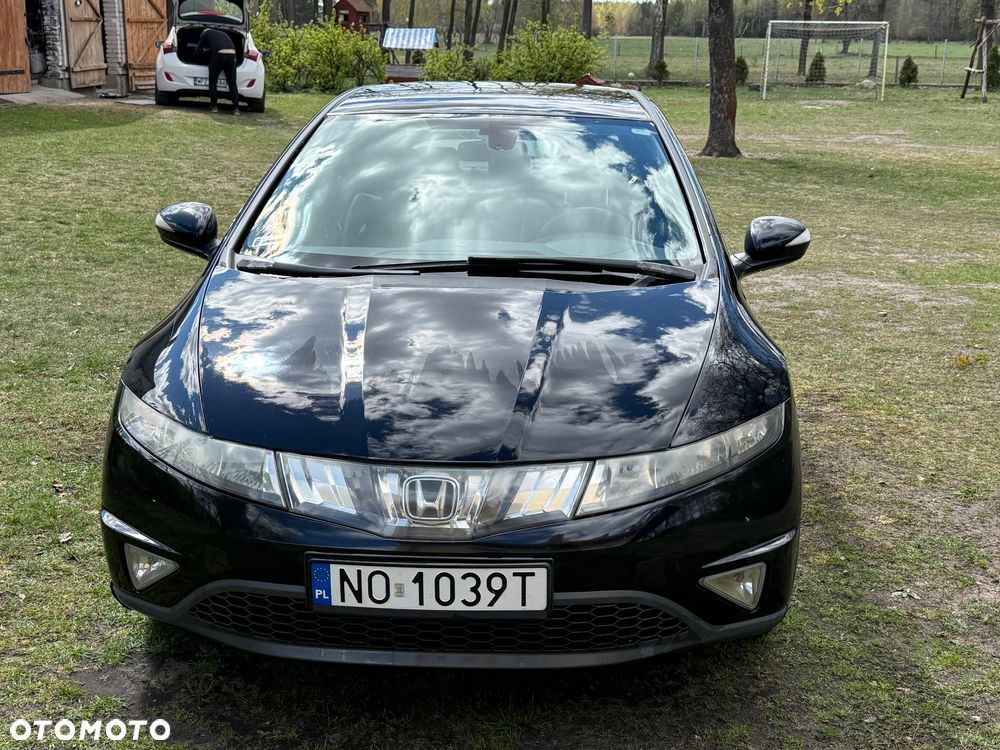 Honda Civic 1.8 Comfort - 3