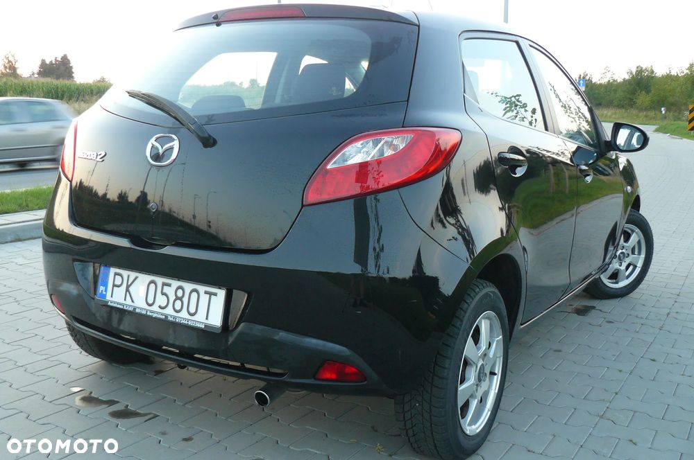 Mazda 2 - 8
