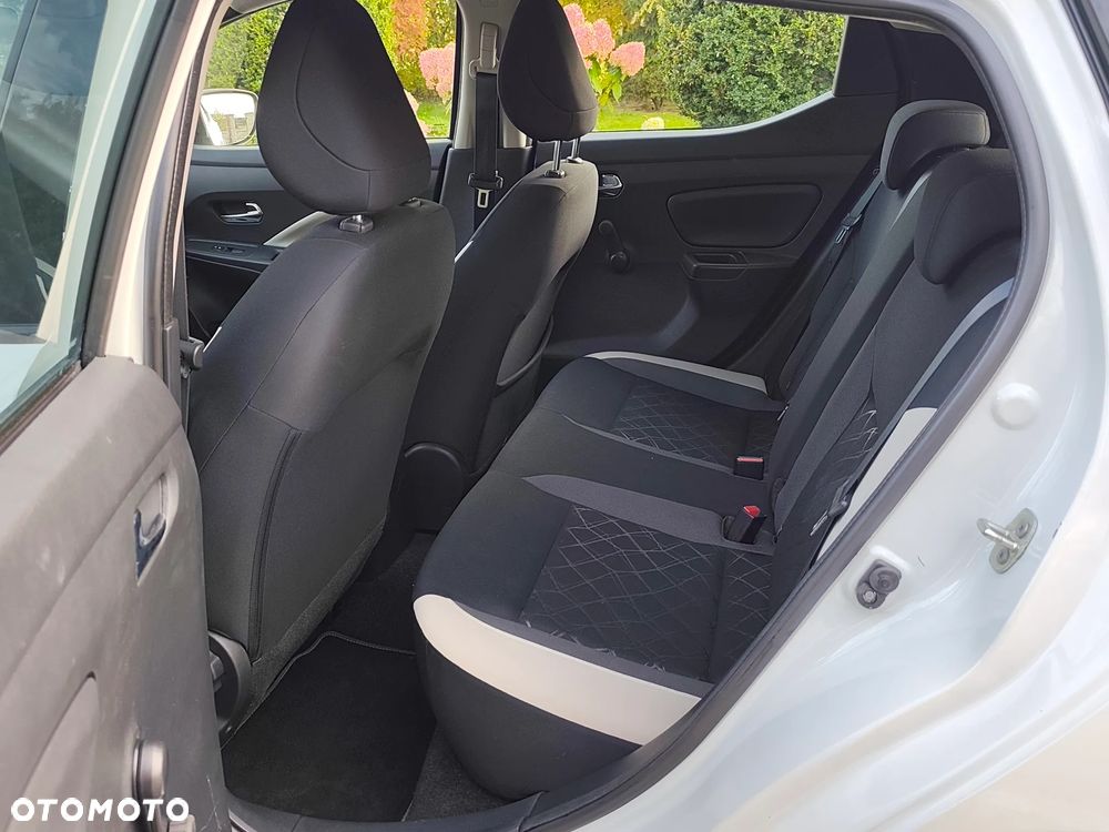 Nissan Micra 1.0 Visia - 23