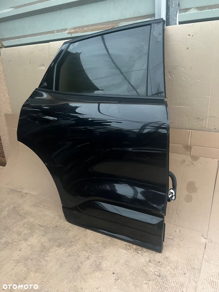 FORD KUGA MK3 LIFT TYLNE PRAWE DRZWI - 2