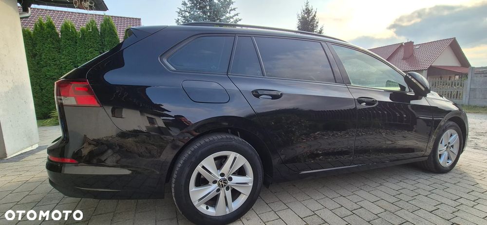 Volkswagen Golf 1.5 eTSI Life DSG - 11