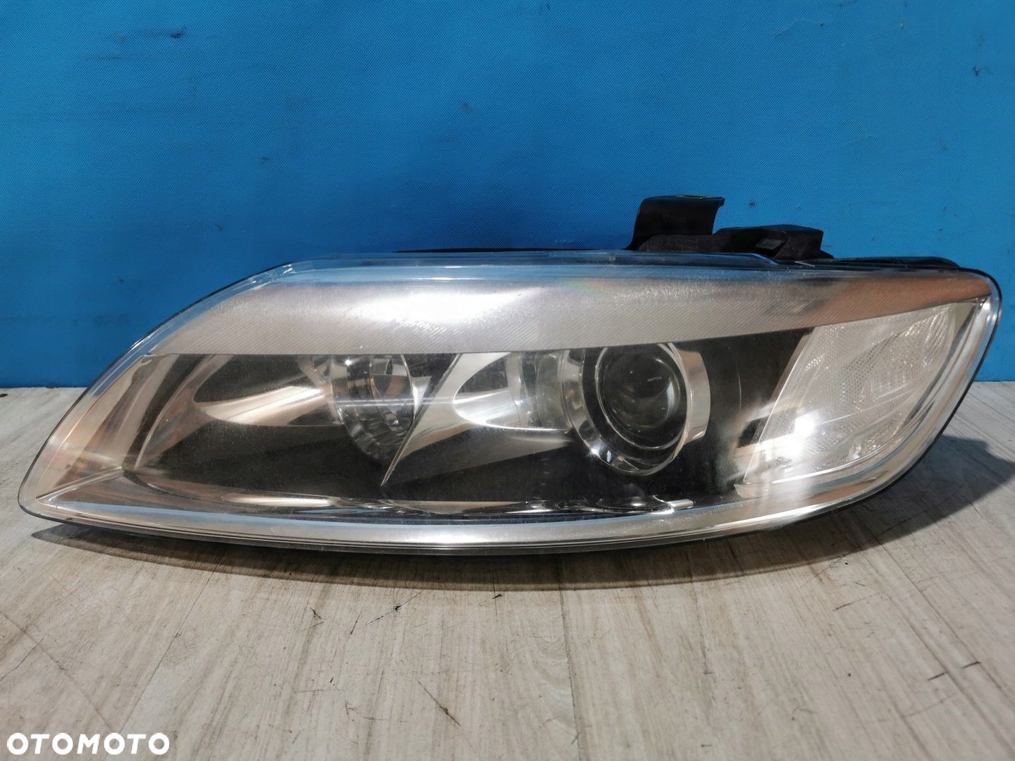 Audi Q7 I 4L 2005/2010 lampa reflektor lewa przód Bi-xenon Anglik - 2