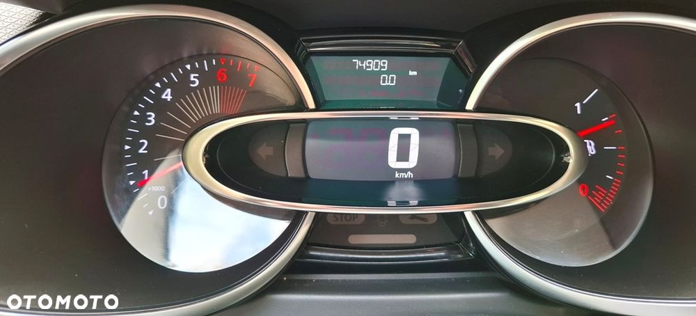 Renault Clio 1.2 16V Limited - 11