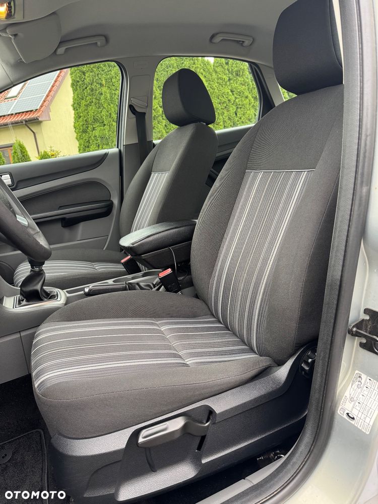 Ford Focus - 16
