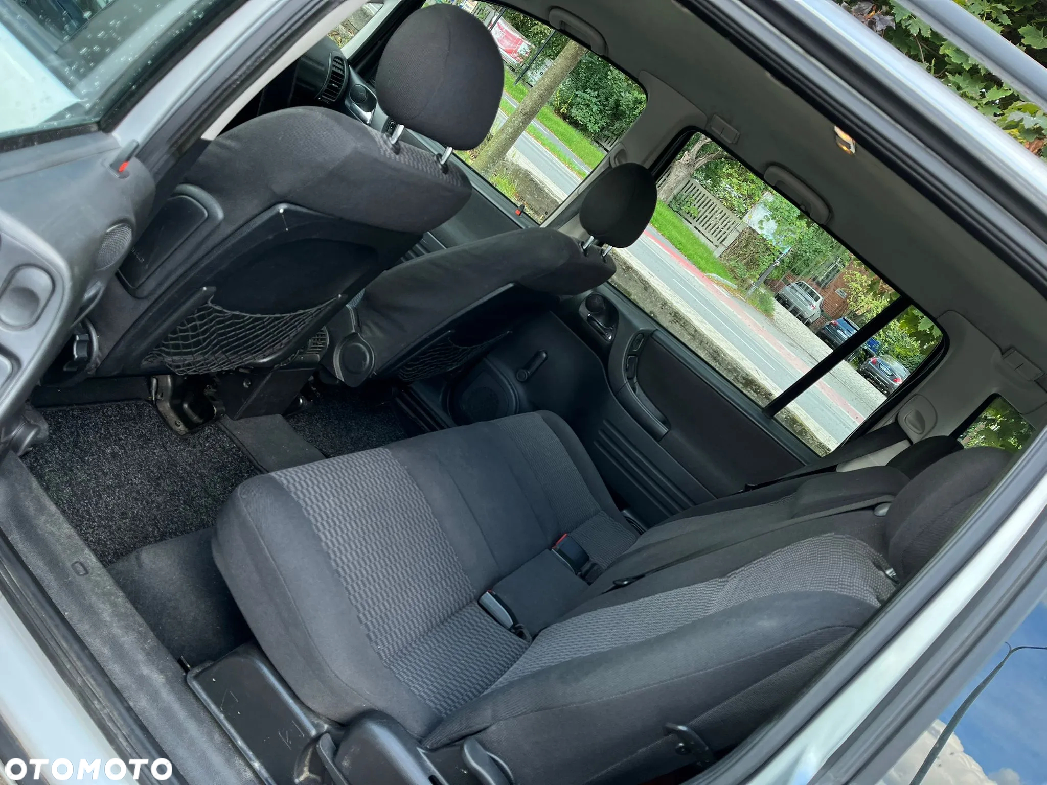 Opel Zafira 1.8 16V Comfort - 8