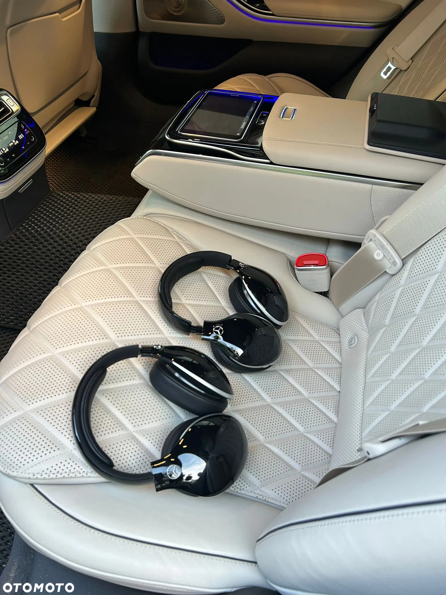 Mercedes-Benz Klasa S 400 d 4-Matic L 9G-TRONIC - 13