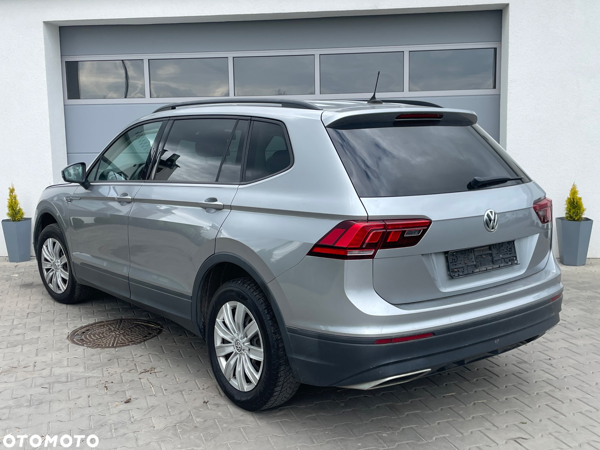 Volkswagen Tiguan Allspace 2.0 TDI 4Mot Life DSG - 3