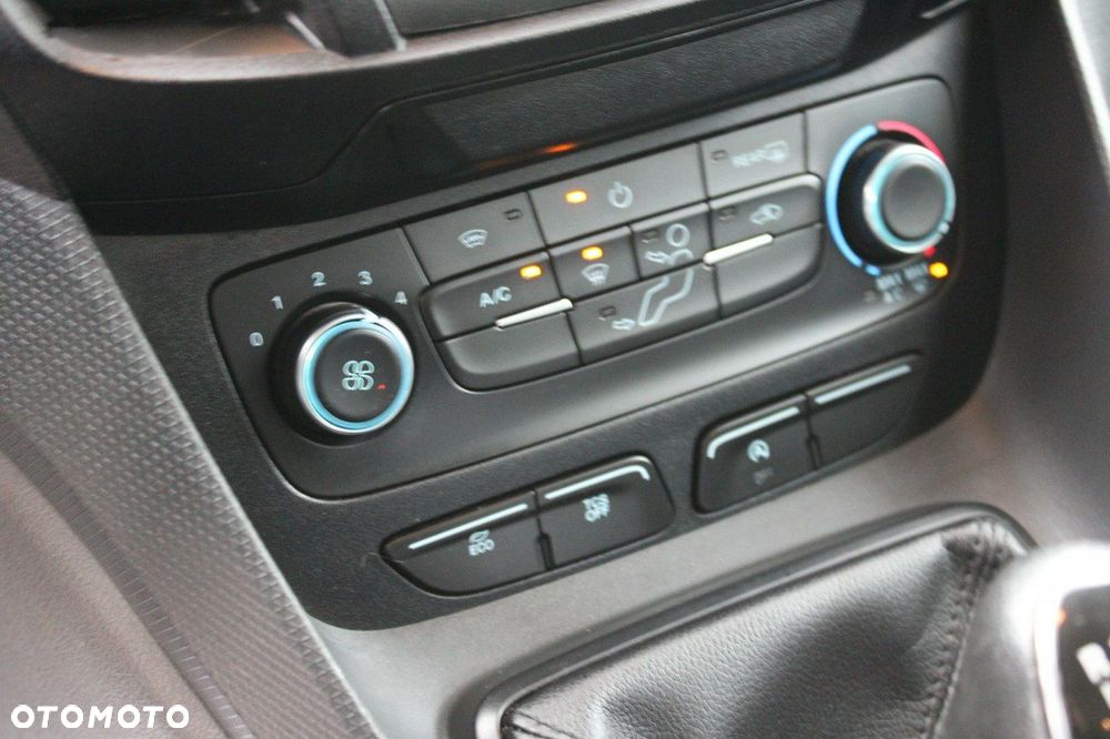 Ford Transit Connect - 24