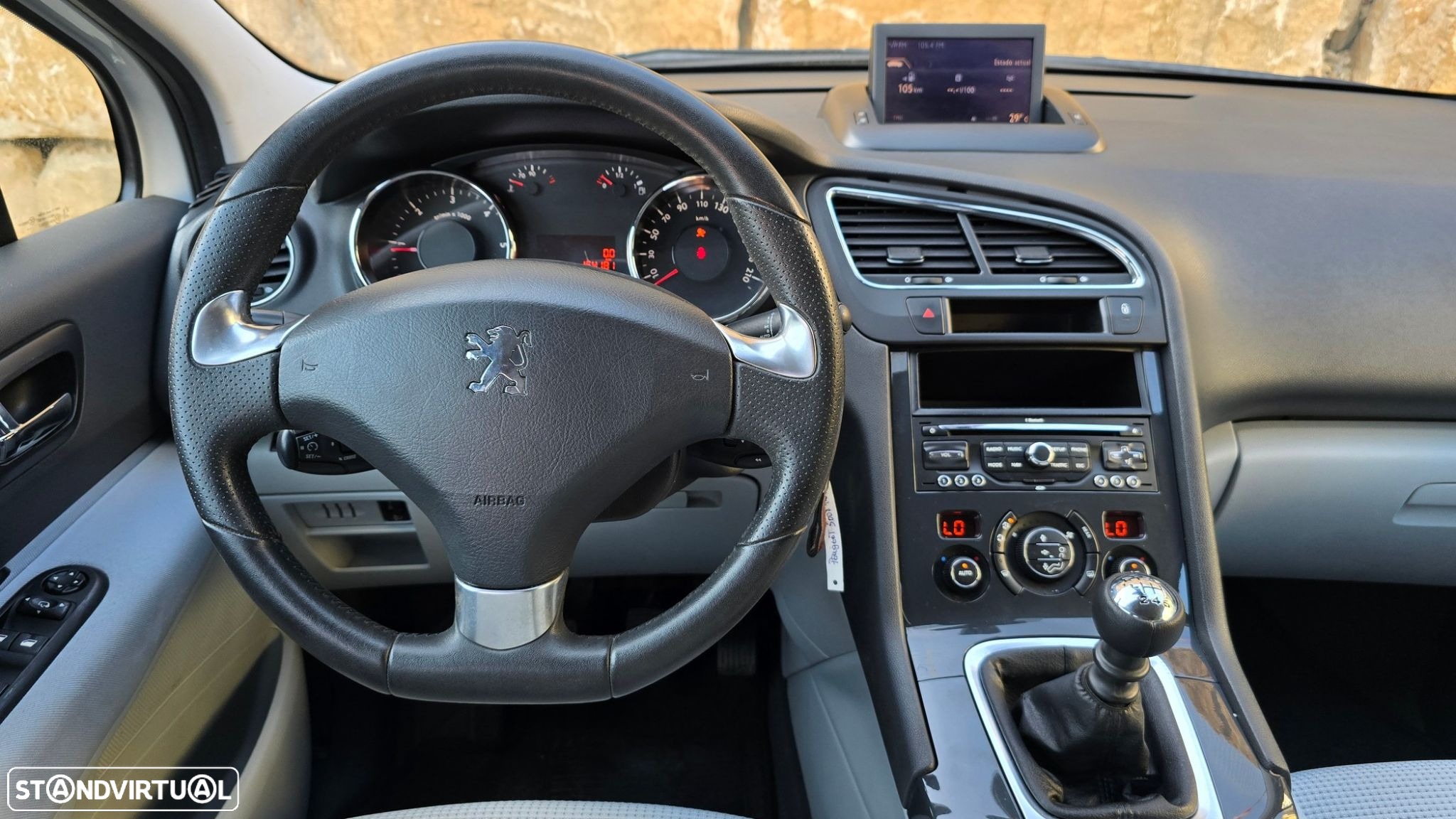 Peugeot 5008 1.6 HDi Executive JLL17 - 12