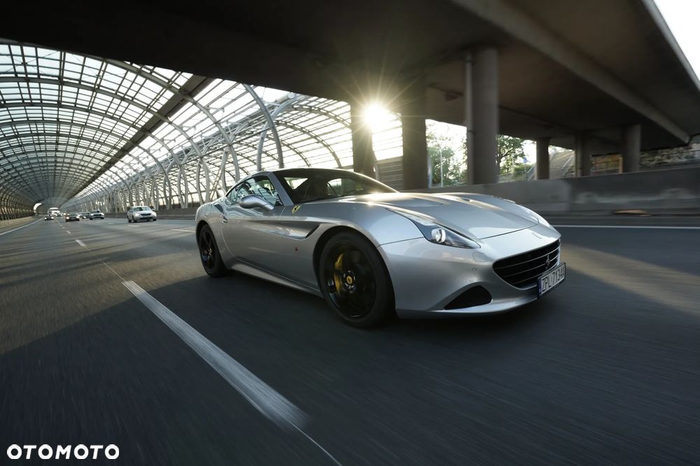 Ferrari California T - 3