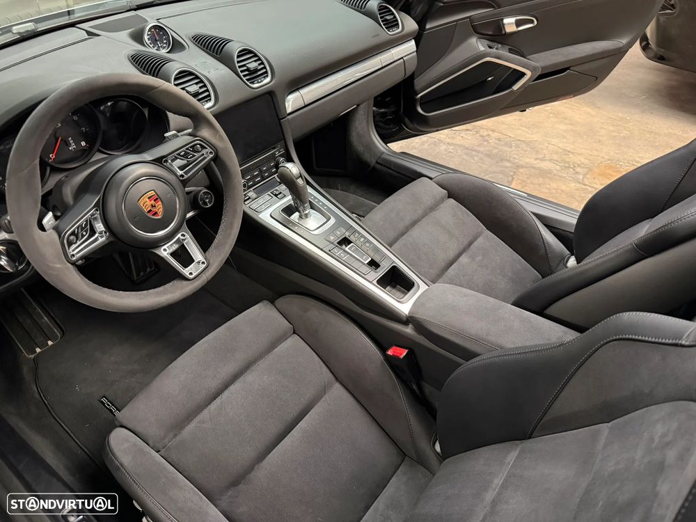 Porsche 718 Boxster GTS PDK - 40